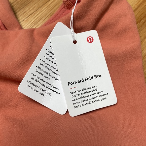 NWT Lululemon Forward Fold Bra - Picture 7 of 7